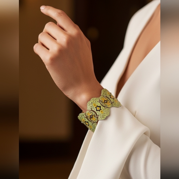 Wide Bracelet - Picture 2 of 14